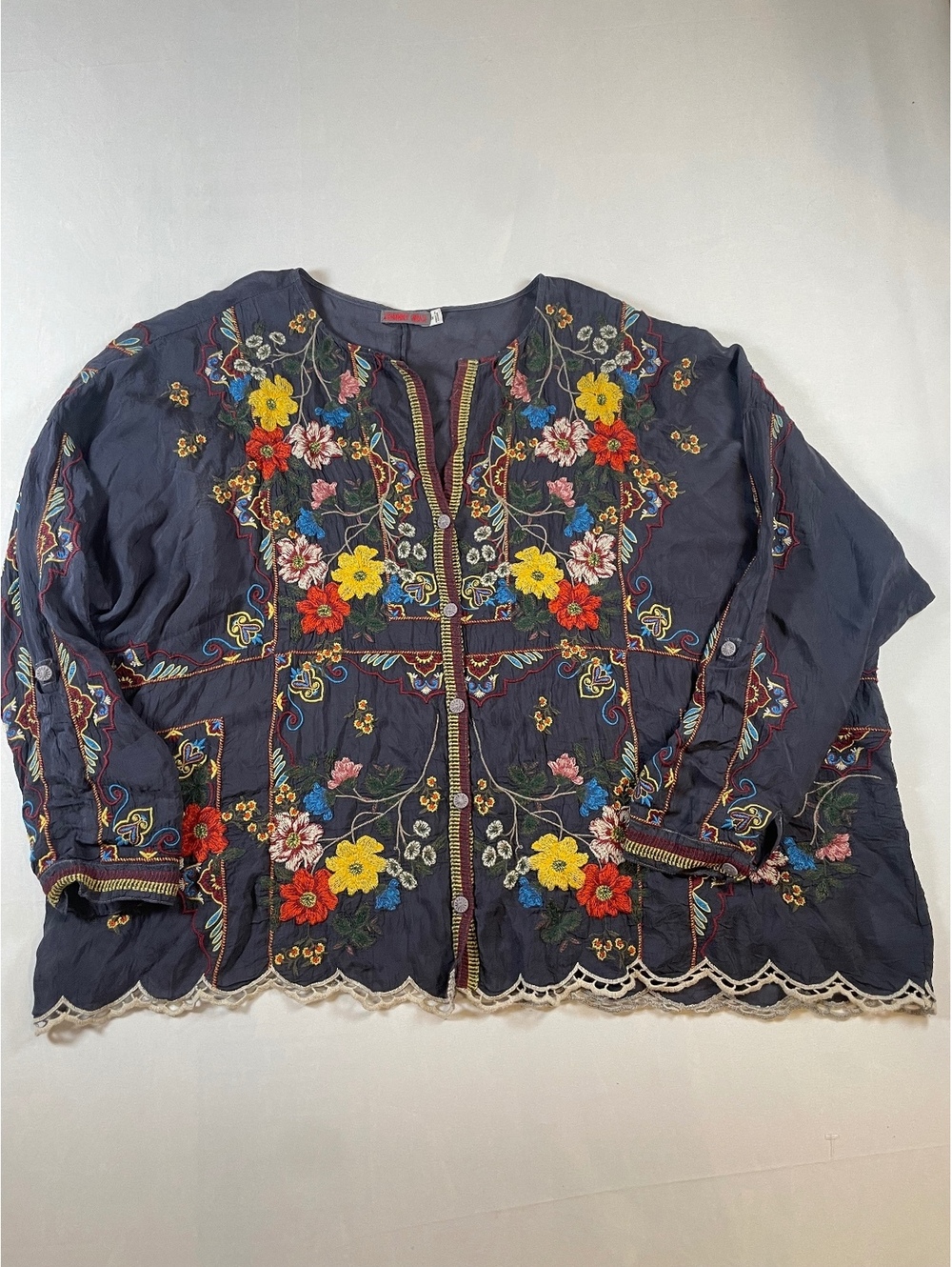 Johnny Was Medium Floral Embroidered Blouse Cupra Rayon Scallop Hem Charcoal Top
